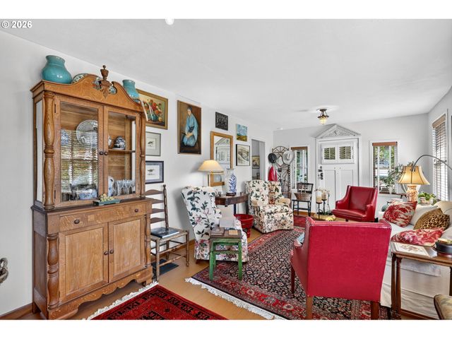 9225 Sw BOONES FERRY Rd, Portland, OR 97219