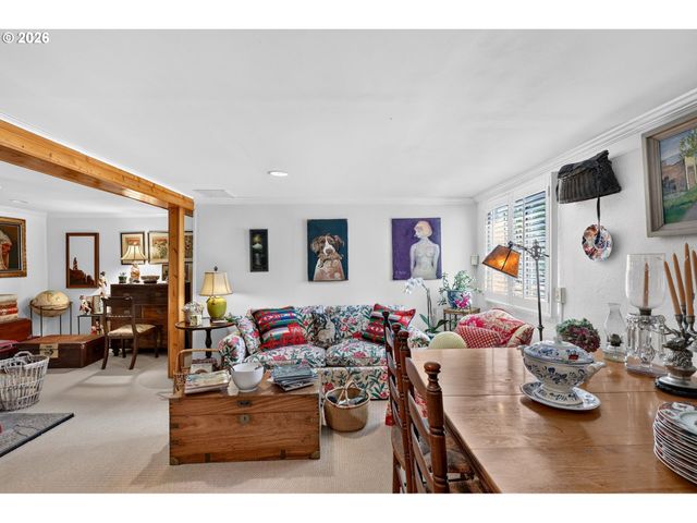9225 Sw BOONES FERRY Rd, Portland, OR 97219