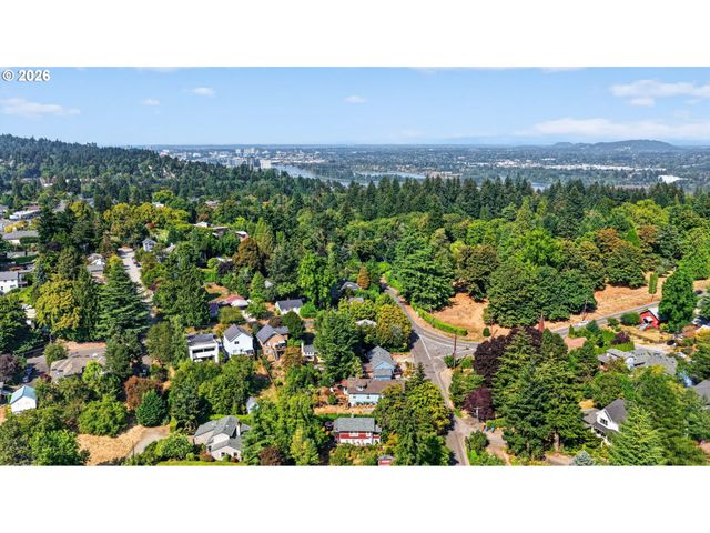 9225 Sw BOONES FERRY Rd, Portland, OR 97219