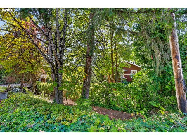 9225 Sw BOONES FERRY Rd, Portland, OR 97219