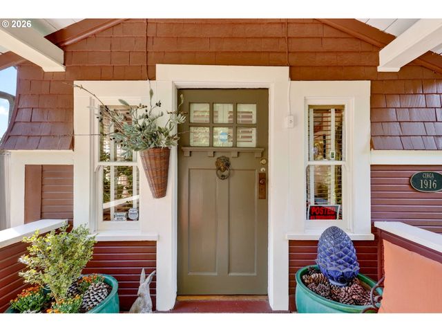 9225 Sw BOONES FERRY Rd, Portland, OR 97219