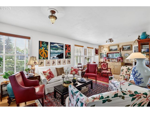 9225 Sw BOONES FERRY Rd, Portland, OR 97219