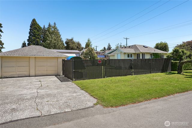 4521 N 18th Street, Tacoma, WA 98406