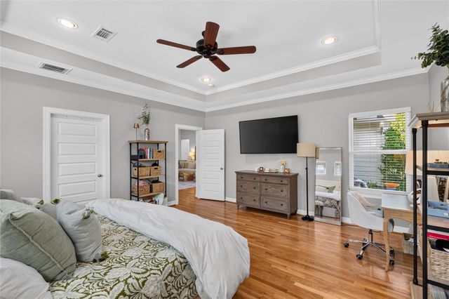 1722 Chippendale Road, Houston, TX 77018
