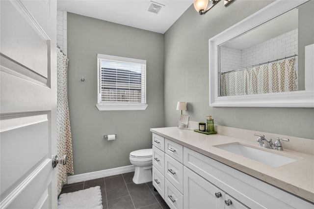 1722 Chippendale Road, Houston, TX 77018
