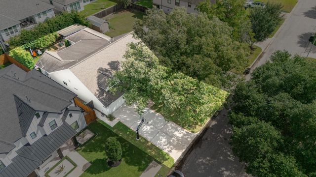 1722 Chippendale Road, Houston, TX 77018