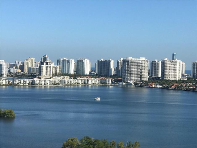 16385 Biscayne Blvd 2206, North Miami Beach, FL 33160