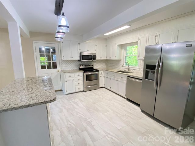 307 Maplewood Drive, Morganton, NC 28655
