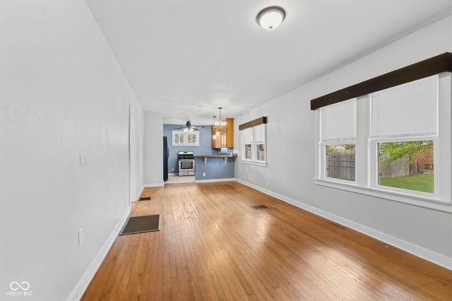 331 N 17th Avenue, Beech Grove, IN 46107