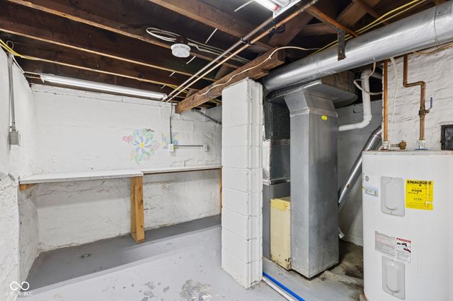 331 N 17th Avenue, Beech Grove, IN 46107