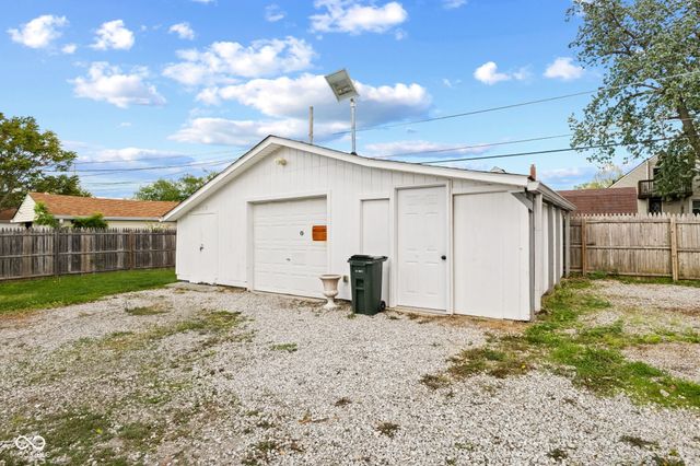 331 N 17th Avenue, Beech Grove, IN 46107