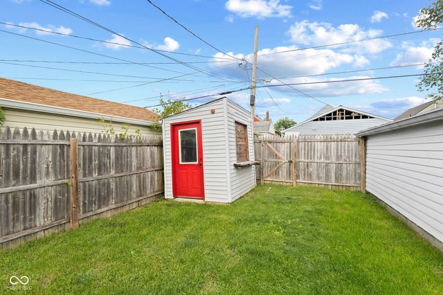 331 N 17th Avenue, Beech Grove, IN 46107