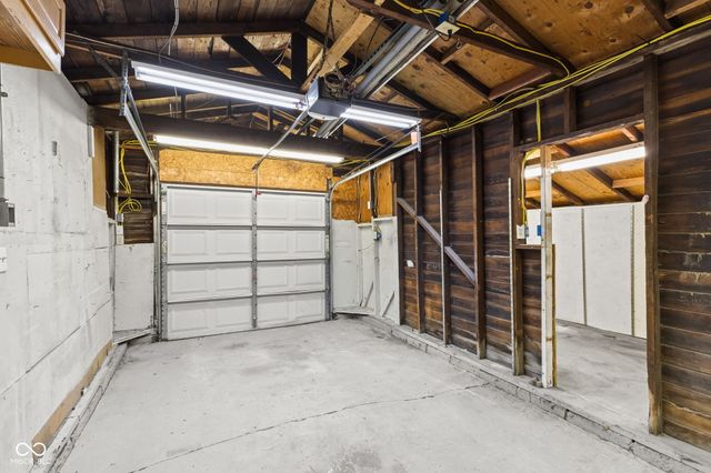 331 N 17th Avenue, Beech Grove, IN 46107