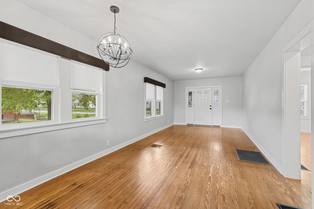 331 N 17th Avenue, Beech Grove, IN 46107