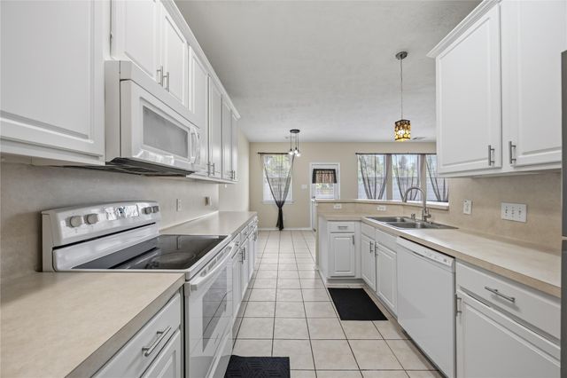 2951 Hackamore Hollow Lane, Houston, TX 77014