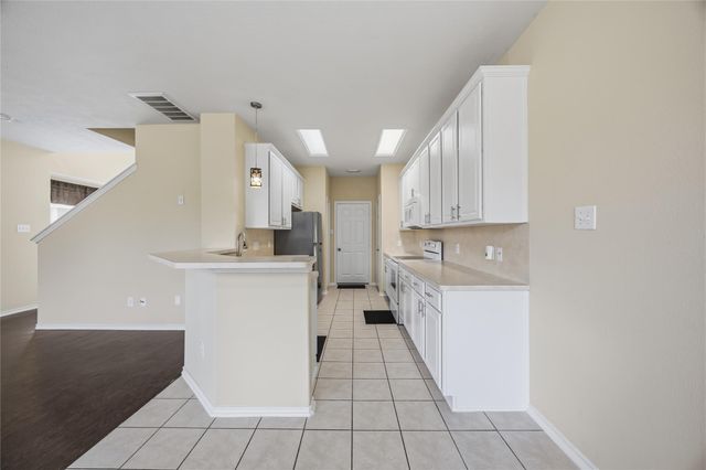 2951 Hackamore Hollow Lane, Houston, TX 77014