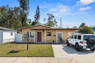 350 51ST AVENUE N, St Petersburg, FL 33703