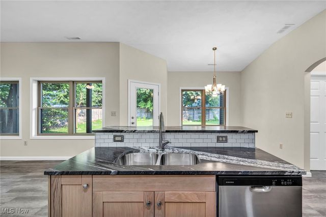 126 Wetmore Avenue, Grand River, OH 44045