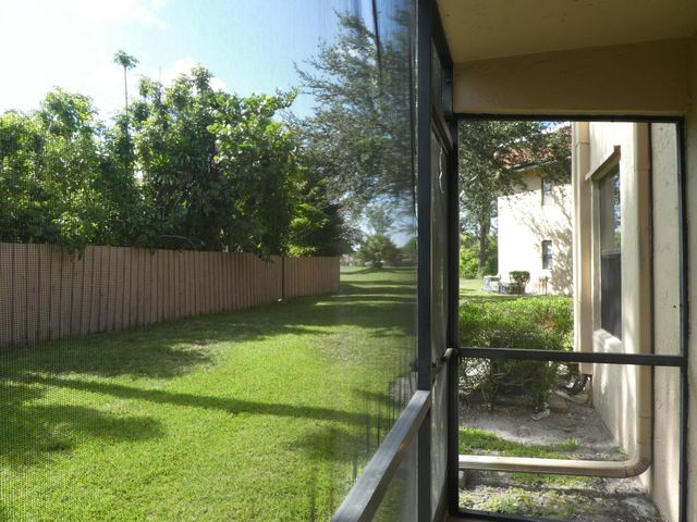 21904 Lake Forest Circle 106, Boca Raton, FL 33433