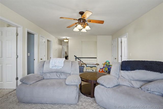 8705 N 127th East Avenue, Owasso, OK 74055