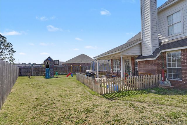8705 N 127th East Avenue, Owasso, OK 74055