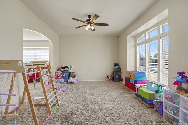 8705 N 127th East Avenue, Owasso, OK 74055