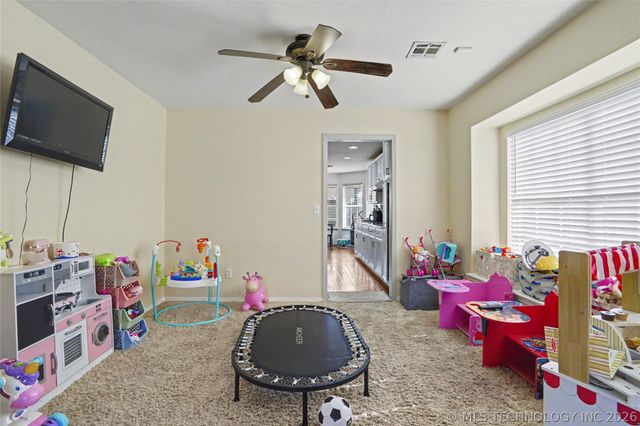 8705 N 127th East Avenue, Owasso, OK 74055