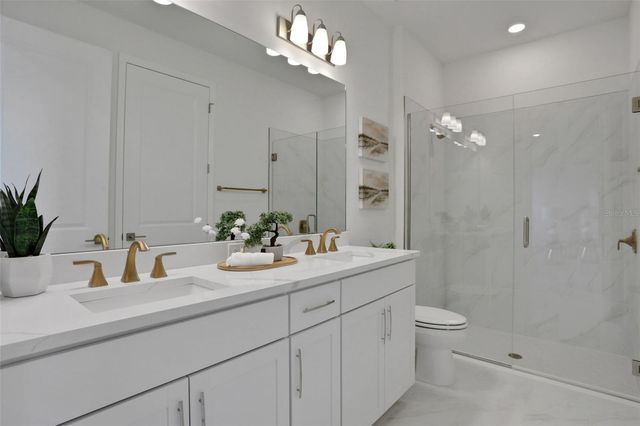 160 EAGLESTON LANE, Lakewood Ranch, FL 34240