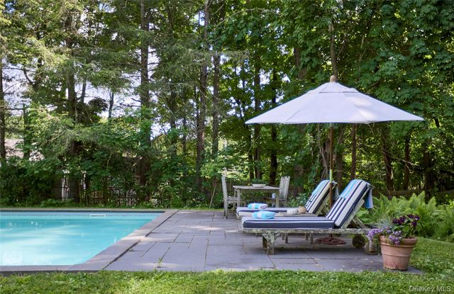 2498 Salt Point Turnpike, Clinton Corners, NY 12514