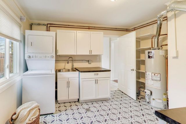 1149 N Hickory Avenue, Arlington Heights, IL 60004