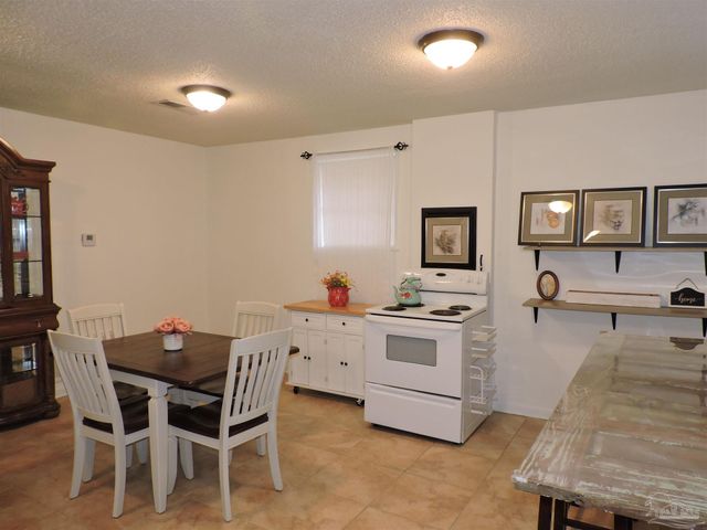 1711 N 60th Ave B, Pensacola, FL 32506