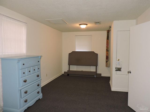 1711 N 60th Ave B, Pensacola, FL 32506