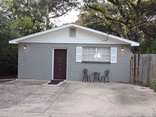 1711 N 60th Ave B, Pensacola, FL 32506
