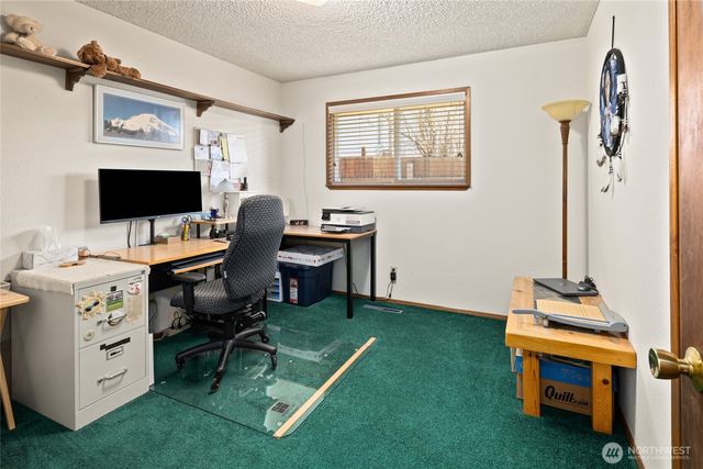 115 W Sixth Street, Cle Elum, WA 98922