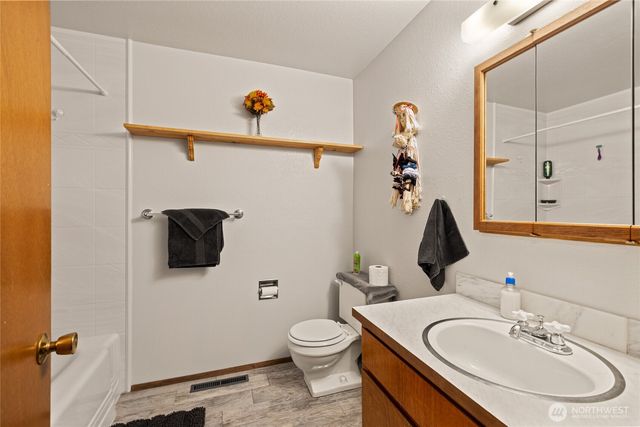 115 W Sixth Street, Cle Elum, WA 98922