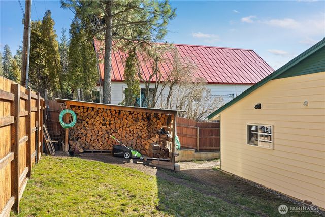 115 W Sixth Street, Cle Elum, WA 98922