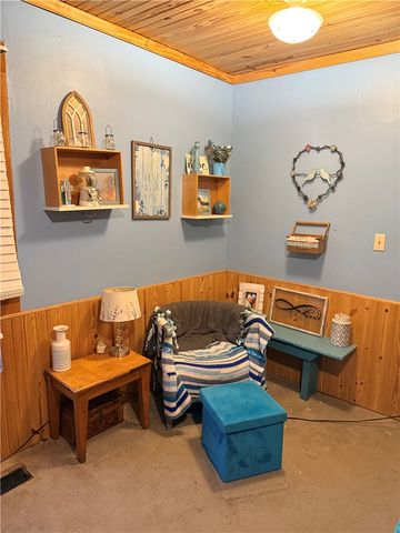 323 3rd Street, Watts, OK 74964