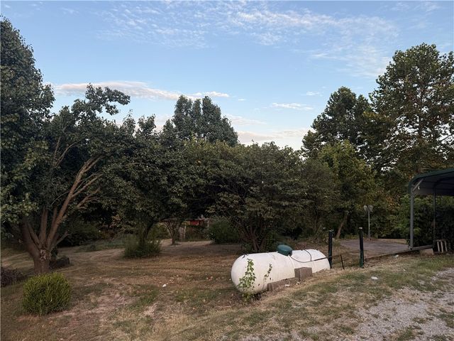 323 3rd Street, Watts, OK 74964
