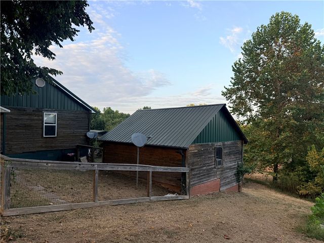 323 3rd Street, Watts, OK 74964