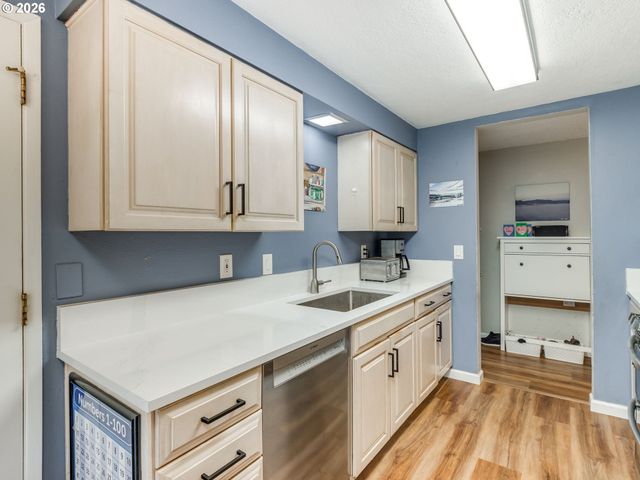 16444 BONAIRE Ave, Lake Oswego, OR 97035