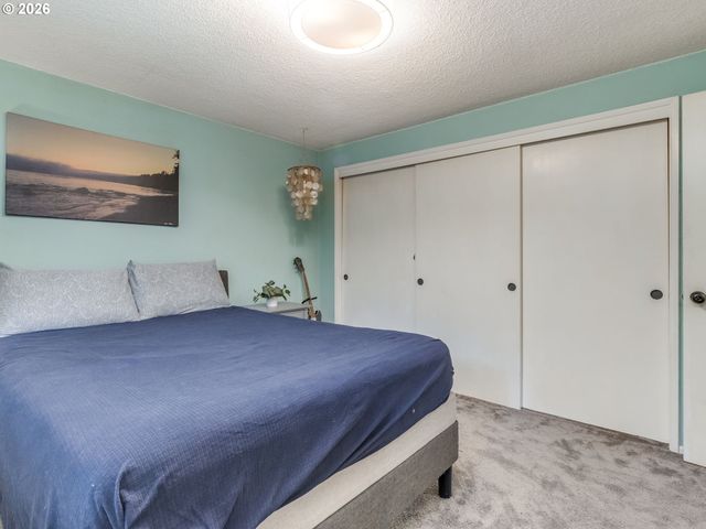 16444 BONAIRE Ave, Lake Oswego, OR 97035