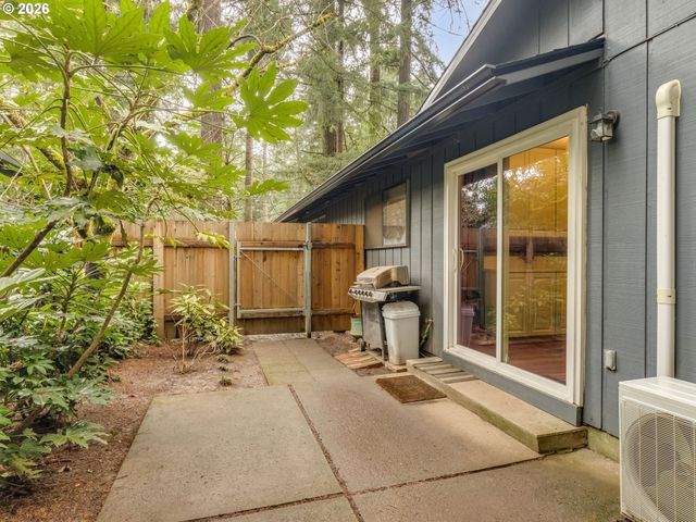 16444 BONAIRE Ave, Lake Oswego, OR 97035