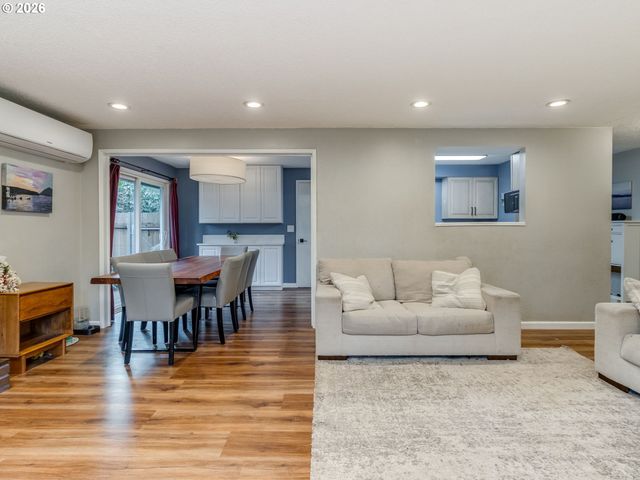 16444 BONAIRE Ave, Lake Oswego, OR 97035