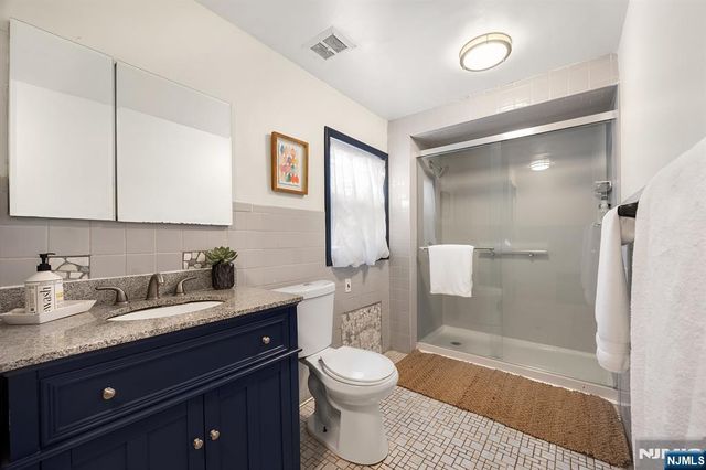 8 Highmont Terrace, Montclair, NJ 07042