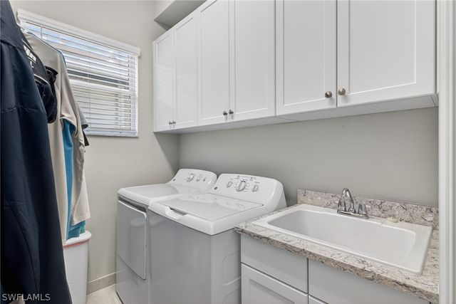 28532 Lobos CIR, Bonita Springs, FL 34135