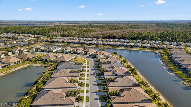 28532 Lobos CIR, Bonita Springs, FL 34135