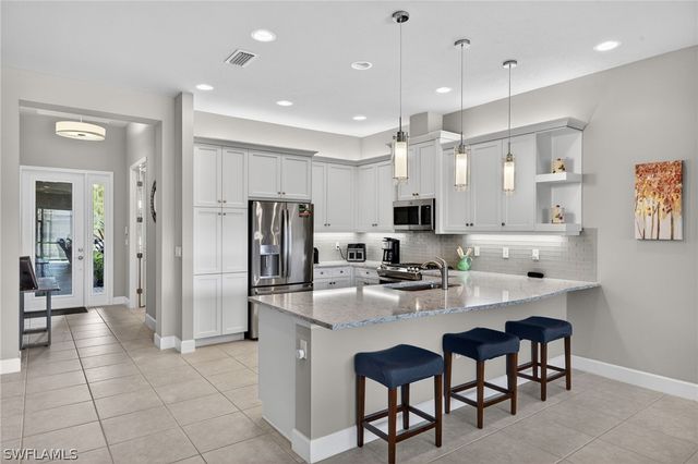 28532 Lobos CIR, Bonita Springs, FL 34135