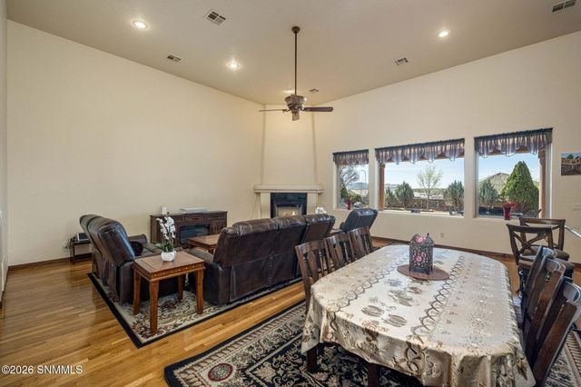 4280 Venetian Loop, Las Cruces, NM 88011