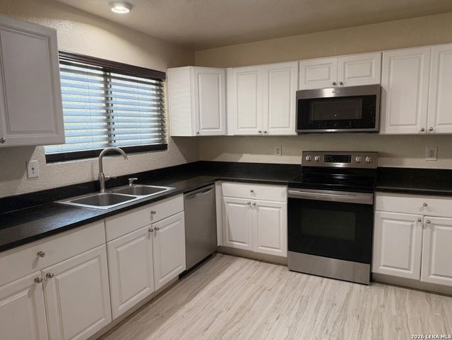 7311 Monte Seco, San Antonio, TX 78223