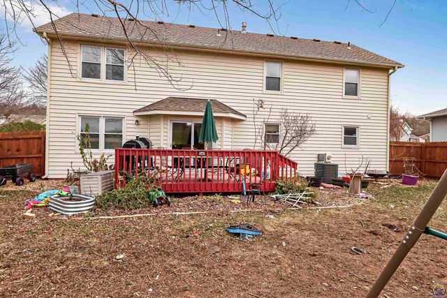 3629 SW Red Hawk CT, Topeka, KS 66614